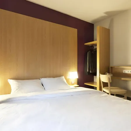 Lille Centre Gare Hotel Roubaix